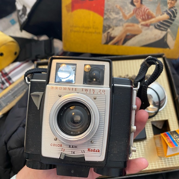 vintage film camera - Picture 6 of 11